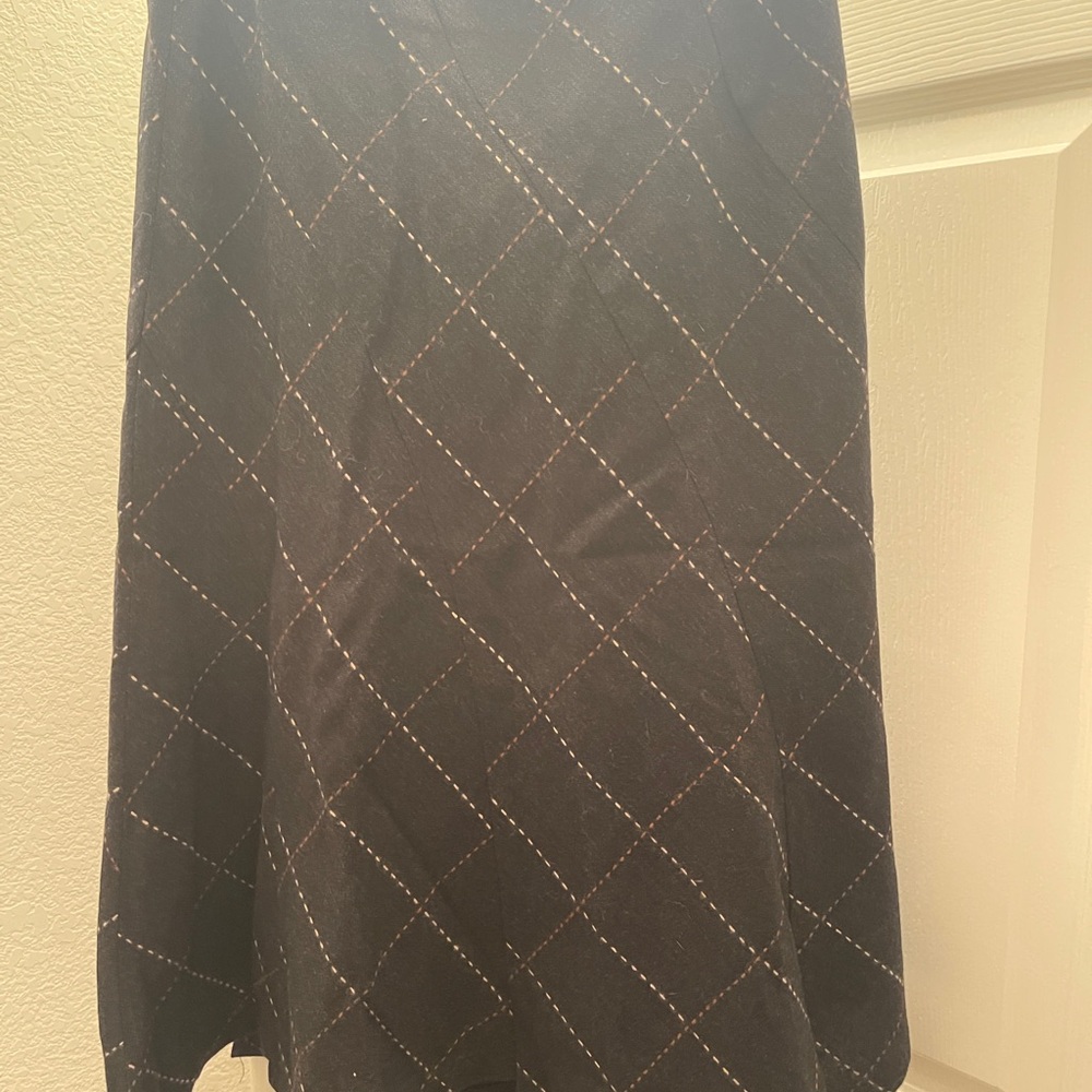 Elegant Black Checkered Women's Skirt